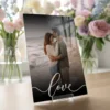 Romantyczna szklana karta z napisem „Love” i Twoim zdjęciem.